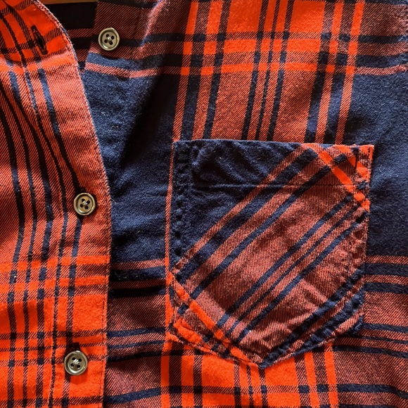 Old Navy Flannel - Picture 3 of 8